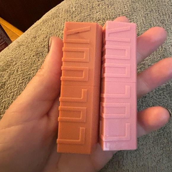 Lipstick - Picture 2 of 2